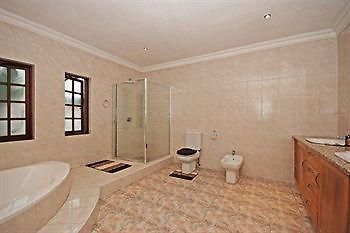 354 On York Avenue Hotel Randburg Kültér fotó